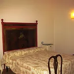 Relais Palazzo Paleologi Sec.xiv Hotel 4*
