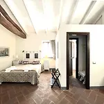 Relais Palazzo Paleologi Sec.xiv