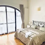 Relais Palazzo Paleologi Sec.xiv 4* Lu (Piedmont)