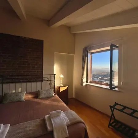 Relais Palazzo Paleologi Sec.xiv Hotel Lu (Piedmont)