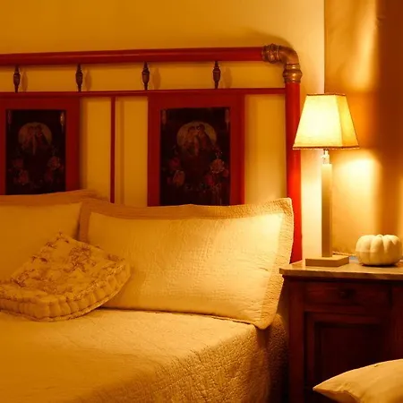 Relais Palazzo Paleologi Sec.xiv Hotel Lu (Piedmont)