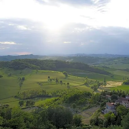 Relais Palazzo Paleologi Sec.xiv Hotel Lu (Piedmont)