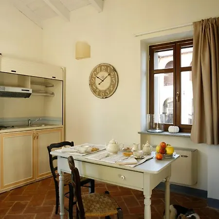 Hotel Relais Palazzo Paleologi Sec.xiv 4*