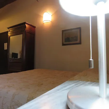 Relais Palazzo Paleologi Sec.xiv Hotel 4*