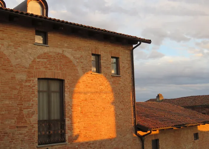 호텔 Relais Palazzo Paleologi Sec.xiv 4*