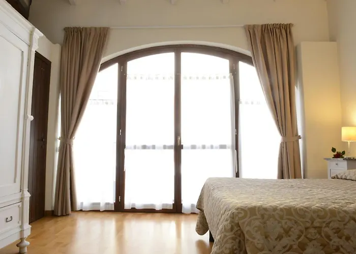 Hotel Relais Palazzo Paleologi Sec.xiv 4*